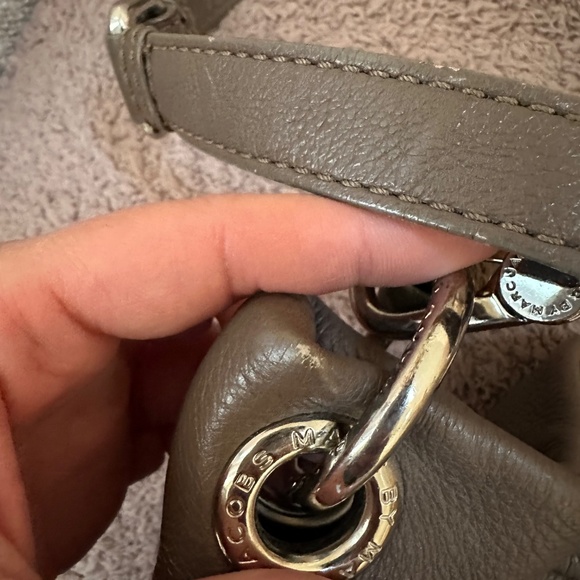 EUC MARC JACOBS - Brown Taupe Mushroom Shoulder Bag - Picture 7 of 8